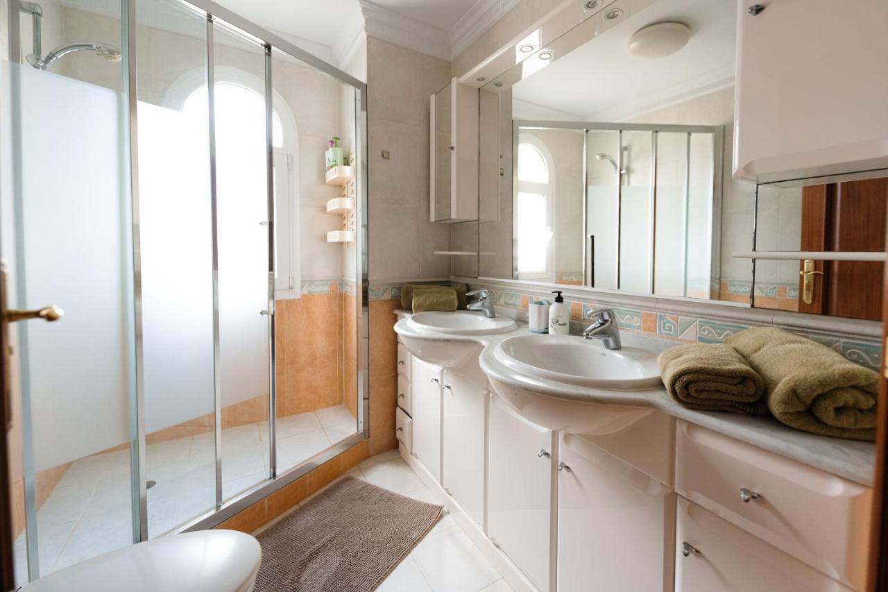 Villa Faya On The First Ocean Line With New Heated Pool Лос Кристианос Экстерьер фото
